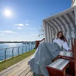 Pier 51 Apartamento *
